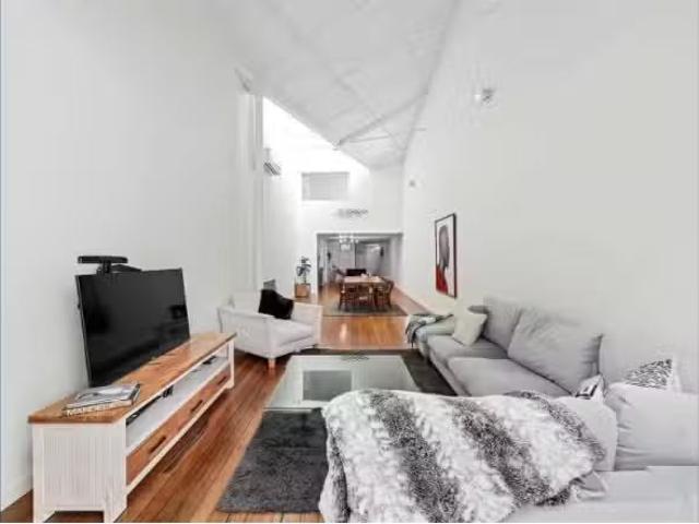 Deal! 3 BR 319/50 Macquarie Street, TENERIFFE Apartment for re.