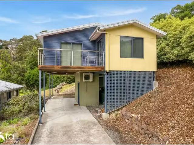Nice 3 BR 32/10 Waterworks Road, DYNNYRNE House for rent List.