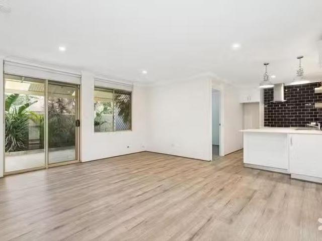 Charming 3 BR 3/5 Fauntleroy Street, Guildford, WA 6055