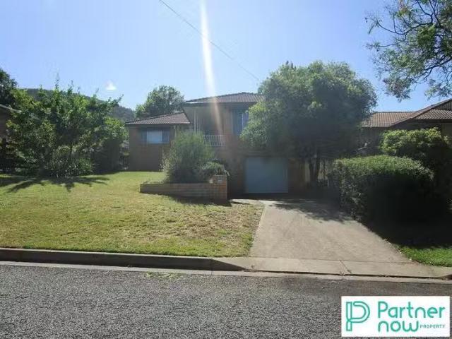 Cheap 3 BR 35 Hall Street, East Tamworth, NSW 2340