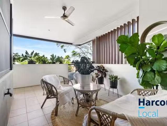 Just in! 3 BR 3/6 Sixth Avenue, SANDGATE, QLD 4017 Townhouse.