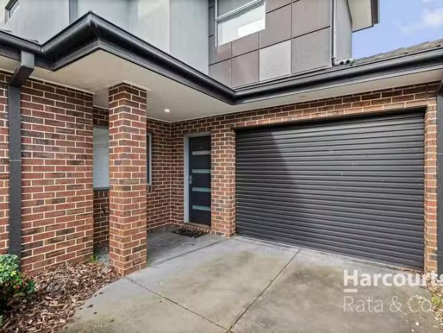Just in! 3 BR 3/9 Hughes Parade, Reservoir, VIC 3073 Townhou.