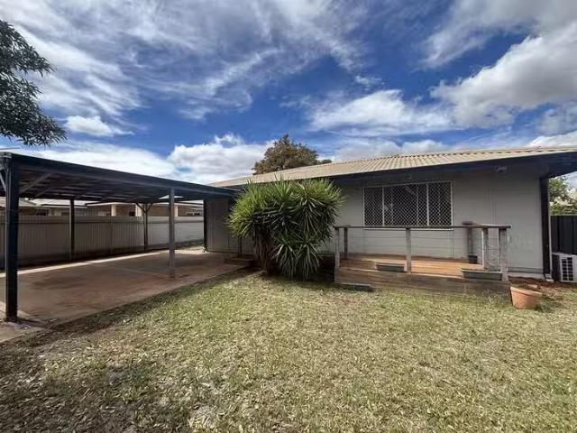 Charming 3 BR 39 Oberthur Street, South Kalgoorlie, WA 6430