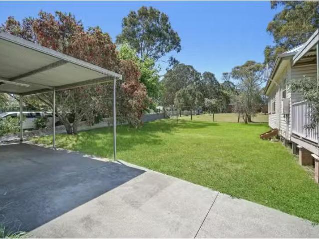 Unique 3 BR 3 Christopher Road, LOCHINVAR House for rent List.