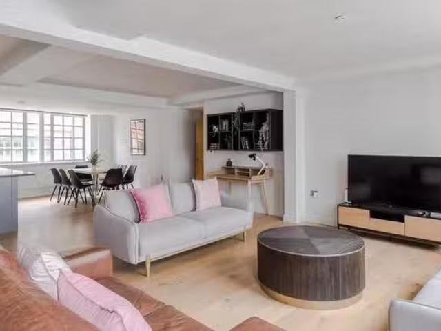 Unique 3 BR Eyre Street Hill