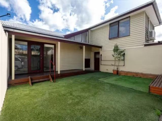 Unique 3 BR Rear 37 Dennis Street, Northcote VIC 3070 House.