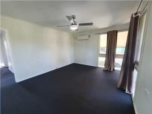 Unique 3 Brennan Place, BLACKETT House for rent Listed by Tri.