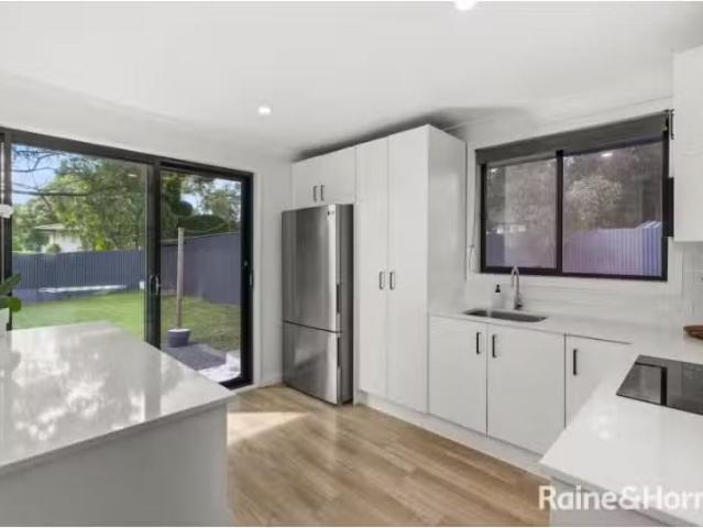 For Rent! 3 Cochrane Street, TENAMBIT House for rent Listed b.