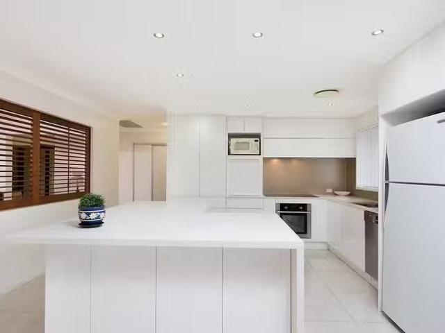 Nice 3 Sovereign Circuit, Pelican Waters, QLD 4551