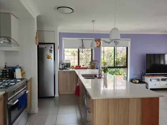 Charming 3 Spyda Road, BAHRS SCRUB, QLD 4207 House for Rent