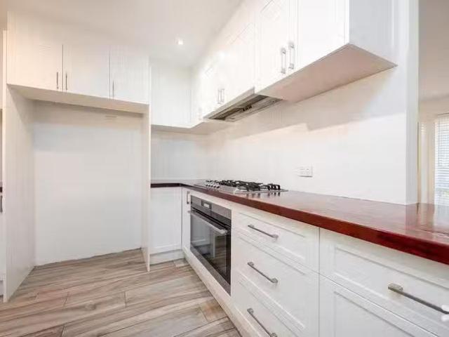 For Rent! 3A Blain Court, Leeming, WA 6149