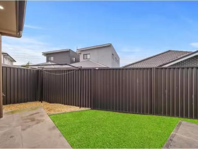 Unique 3B Fleece Loop, Oran Park Property for rent Listed by.