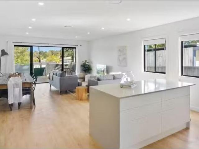 New 104A Jervis Street, Nowra House for rent Listed by Christ.