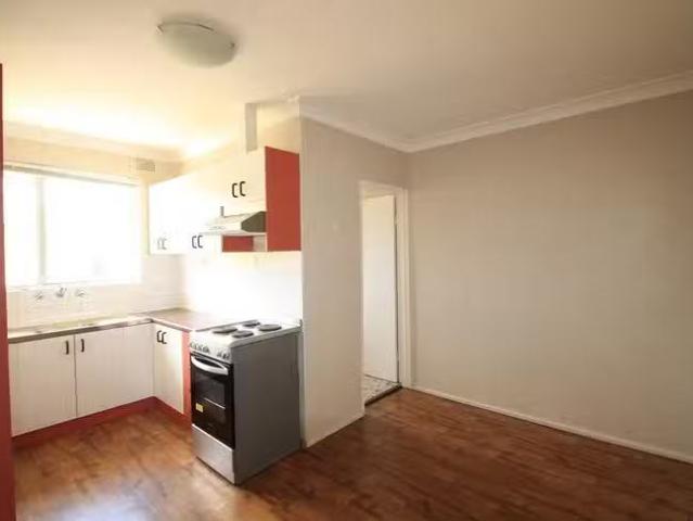 Cheap 10/54 Floss Street, Hurlstone Park, NSW 2193