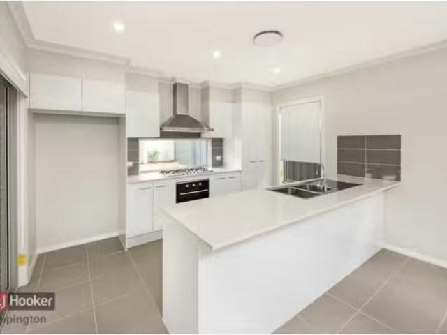 For Rent! 107 Navigator Street, LEPPINGTON House for rent Lis.