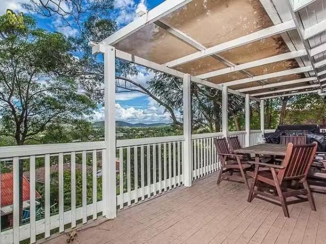 Cozy 1098 South Pine Road, Everton Hills, QLD 4053
