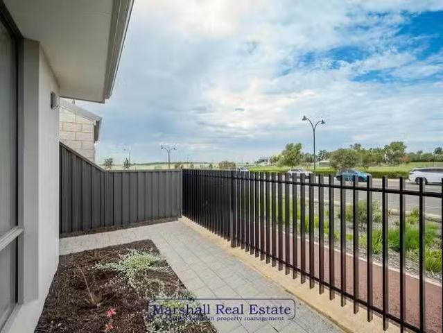 Just in! 109 Impressions Drive, Eglinton, WA 6034