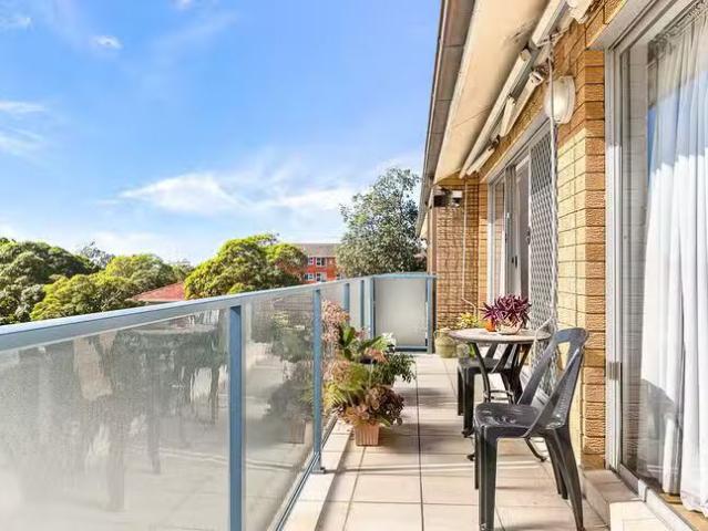 Rental! 10/10 Avon Road, Dee Why, NSW 2099