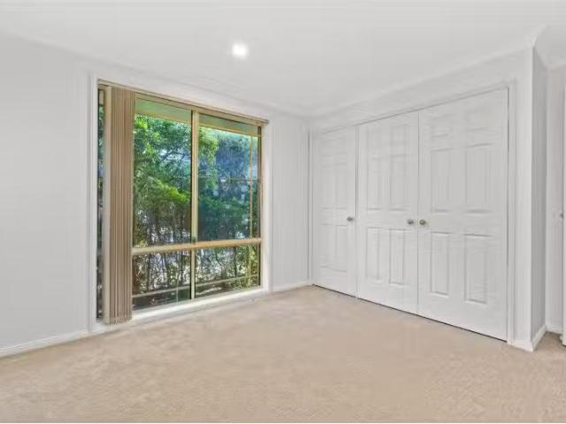 Just in! 10/153 Narara Valley Drive, Narara Apartment for rent.