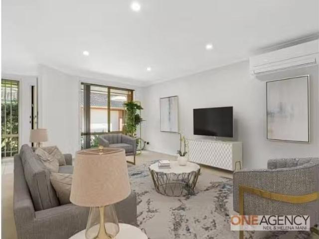 Rental! 10/153 Narara Valley Drive, NARARA House for rent Lis.