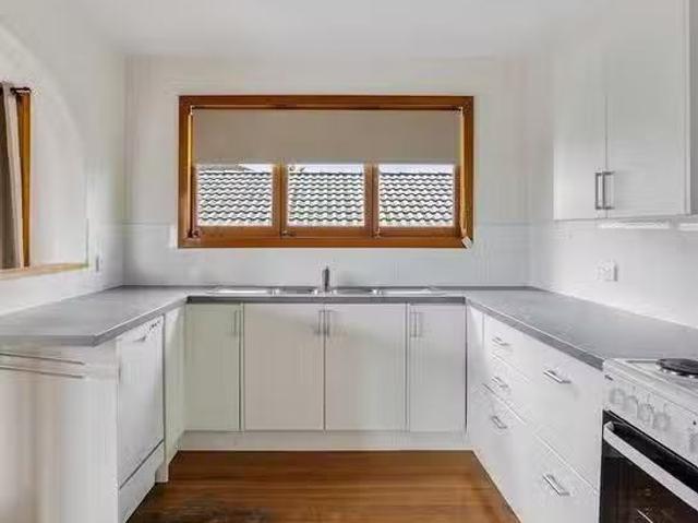 Just in! 101 Queenstown Avenue, Boondall, QLD 4034