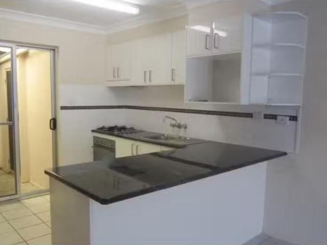 For Rent! 10/20 26 Hammel St, Beenleigh Townhouse for rent Li.
