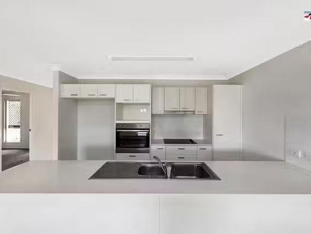 Just in! 103 Bankswood Drive, Redland Bay, QLD 4165