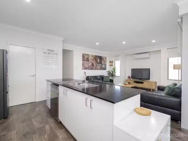 Rental! 103 Seaside Avenue, Yanchep, WA 6035
