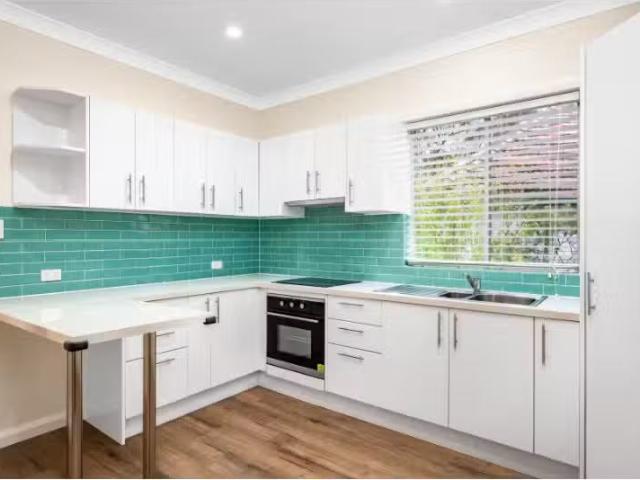 New 10 Burke Place, BIRMINGHAM GARDENS House for rent Listed.