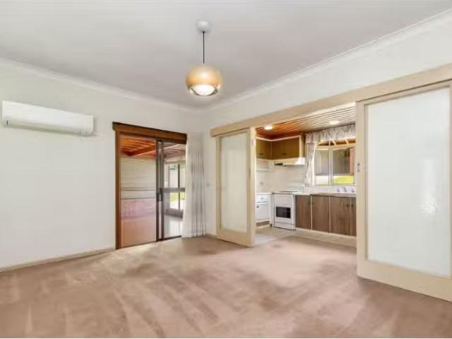 New 10 Edward Street, Charlestown House for rent Listed by Ky.
