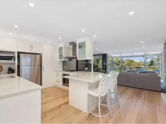 New 10 Ogilvy Road, Clontarf House for rent Listed by James H.
