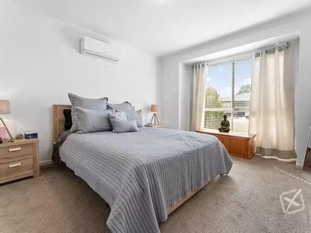 Deal! 10 Myrta Avenue, Andrews Farm, SA 5114