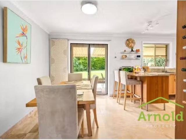Nice 10 Saffron Avenue, Cardiff South House for rent Listed b.
