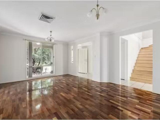 Just in! 10 Tomko Grove, Parklea House for rent Listed by Lil.