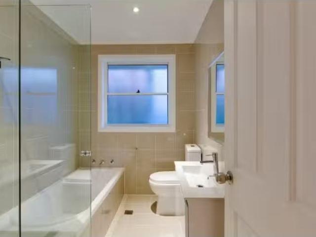 Cozy 10 Yannina Avenue, Hornsby Heights House for rent Listed.