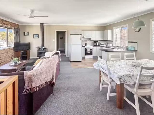 For Rent! 1/15 Kirwan Close, Jindabyne Apartment for rent Lis.