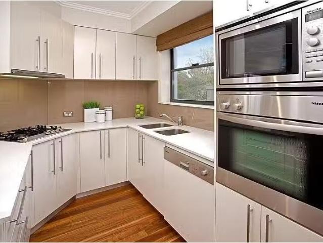 Just in! 1/15 Russell Street, Wollstonecraft Apartment for ren.