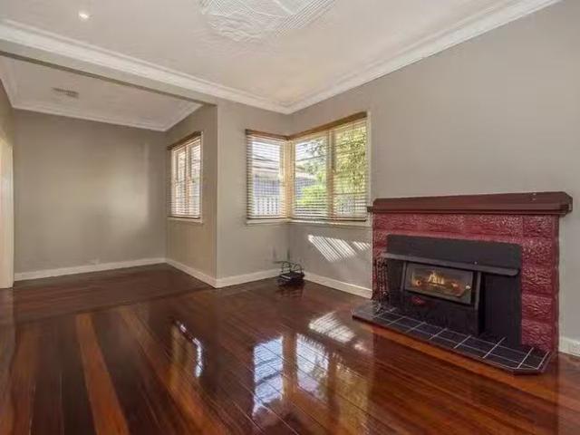 Cozy 115 Westminster Street, East Victoria Park, WA 6101