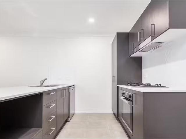 Unique 1/16 Rawmarsh Street, Farley Townhouse for rent Listed.