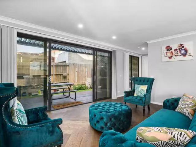 Rental! 1/16 Tamala Avenue, Notting Hill VIC 3168