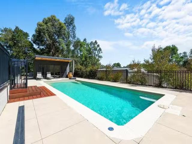 Cozy 117 Nicholson Sarsfield Road, Nicholson, VIC 3882