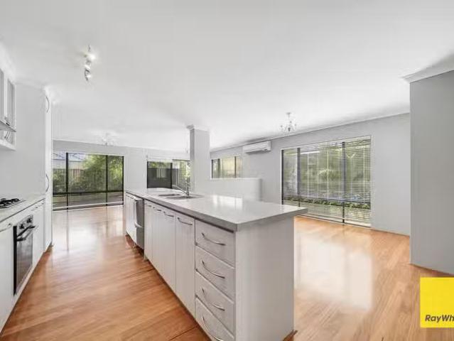 For Rent! 1/17 Bridge Street, Wilson, WA 6107