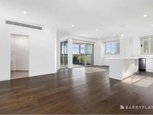Unique 1/198 Station St, Edithvale Townhouse for rent Listed.