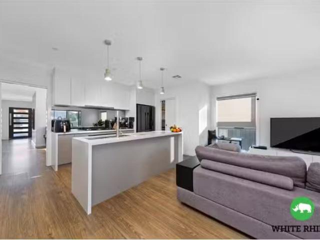 Cheap 119 Erskine Loop, Googong House for rent Listed by Jess.