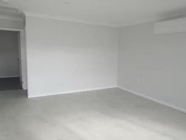 Unique 1/113 Cummins Street, Unanderra, NSW 2526