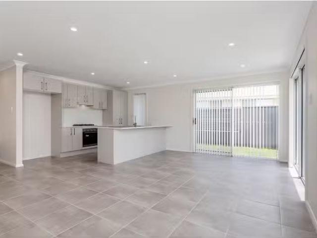 Cozy 1/11 Natures Way, Cessnock Townhouse for rent Listed by.