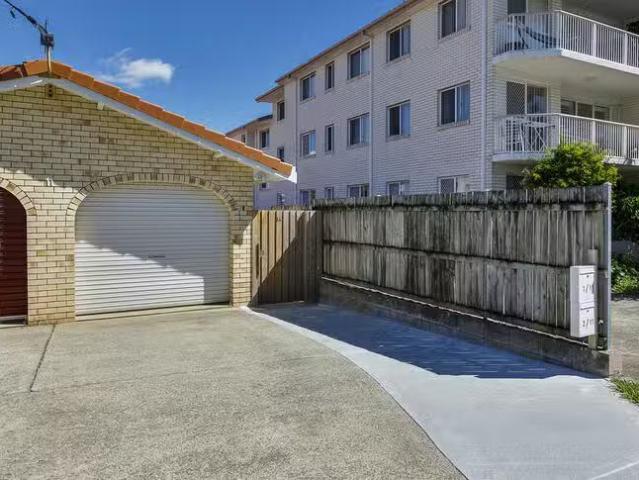 For Rent! 1/11 Lloyd Street, Southport, QLD 4215