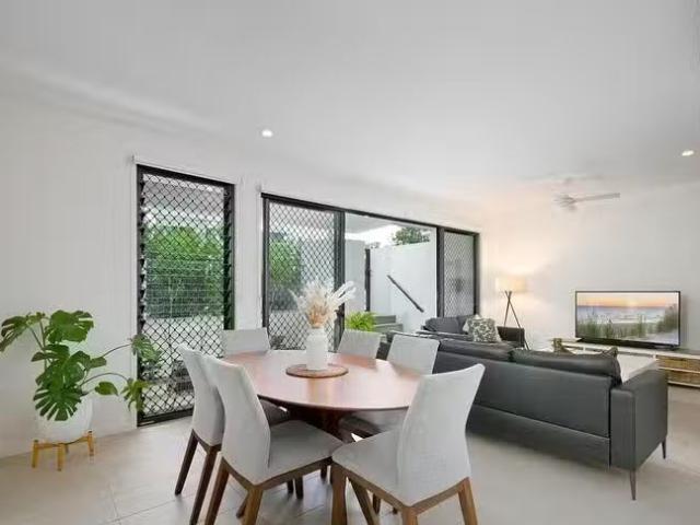 Unique 11/25 Botanica Drive, Sippy Downs, QLD 4556