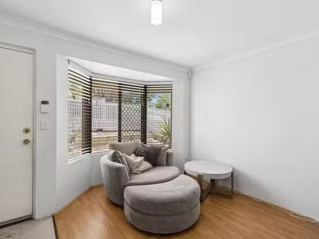Cozy 112 Devenish Street, East Victoria Park, WA 6101