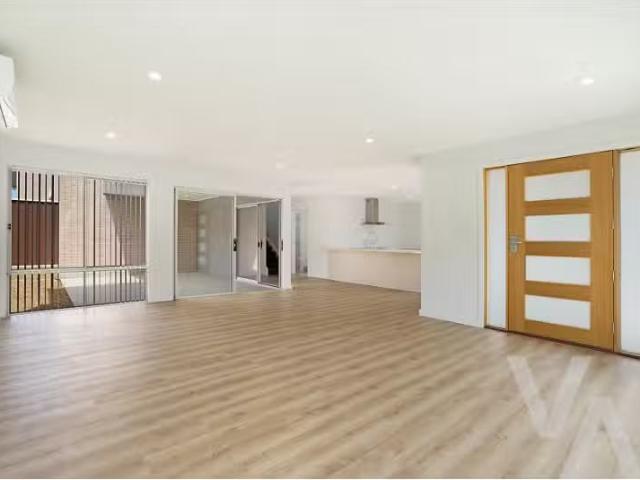 For Rent! 112 Douglas Street, Stockton Townhouse for rent Lis.